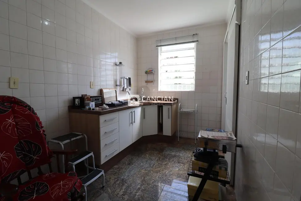 Apartamento com 2 quartos para alugar, 69m2 em Nossa Senhora de Lourdes, Santa Maria - RS - imagem 8 Foto 8 de Apartamento com 2 quartos para alugar, 69m2 em Nossa Senhora de Lourdes, Santa Maria - RS