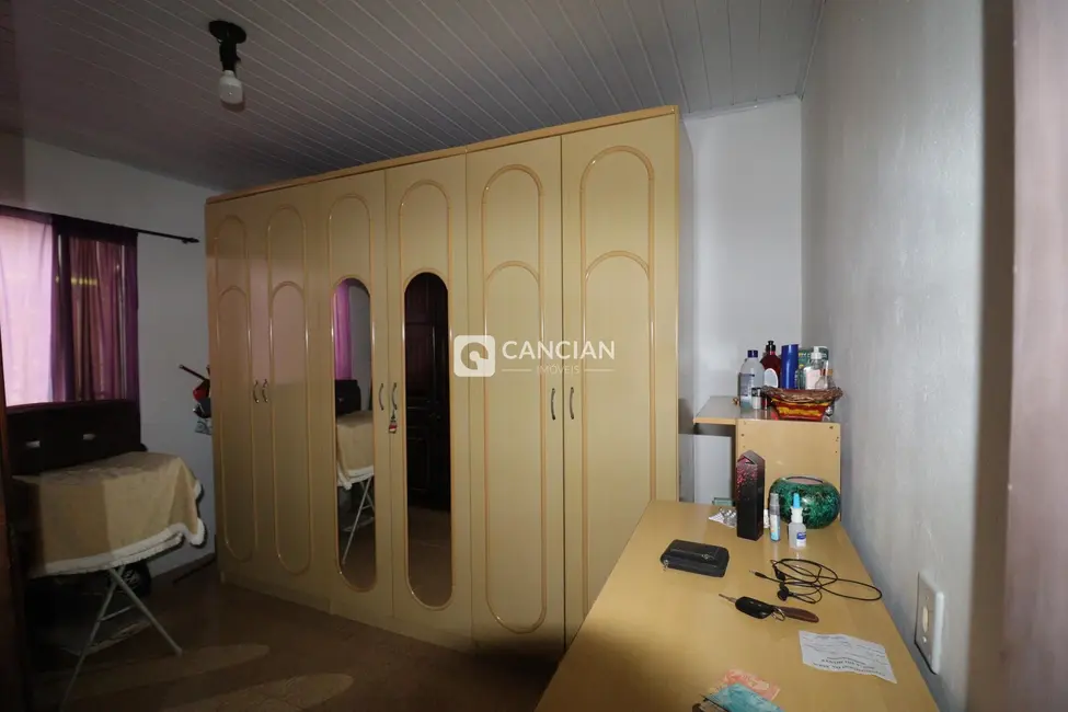 Casa com 3 quartos para alugar, 100m2 em Santa Maria - RS - imagem 6 Foto 6 de Casa com 3 quartos para alugar, 100m2 em Santa Maria - RS