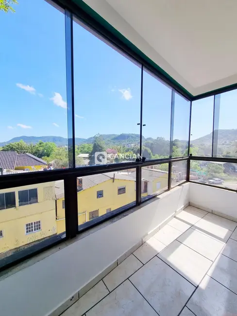 Foto 6 de Cobertura com 2 quartos para alugar, 206m2 em Menino Jesus, Santa Maria - RS