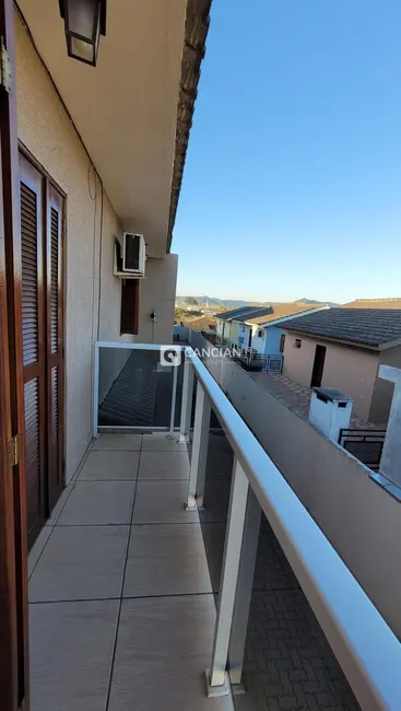 Foto 5 de Casa de Condomínio com 3 quartos à venda, 94m2 em Pinheiro Machado, Santa Maria - RS