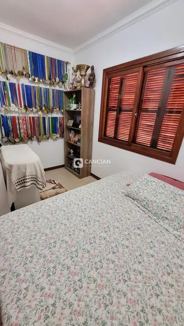 Foto 6 de Casa de Condomínio com 3 quartos à venda, 94m2 em Pinheiro Machado, Santa Maria - RS