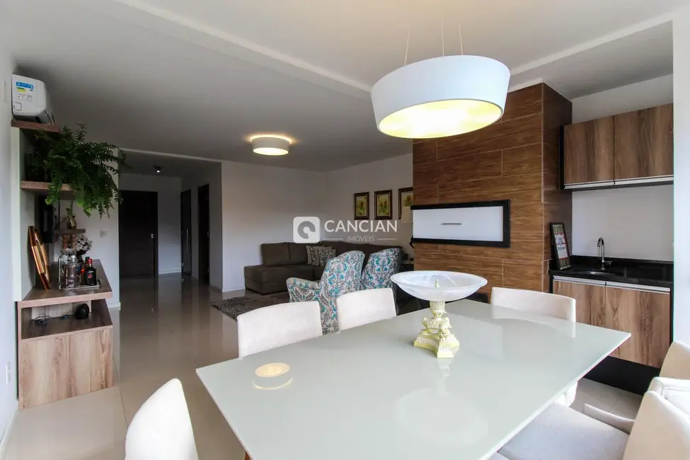 Foto 4 de Apartamento com 3 quartos à venda, 125m2 em Nossa Senhora de Lourdes, Santa Maria - RS