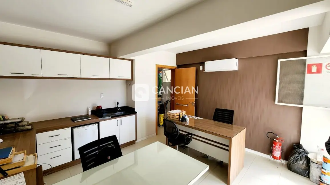 Sala Comercial com 1 quarto à venda, 21m2 em Nossa Senhora do Rosário, Santa Maria - RS - imagem 4 Foto 4 de Sala Comercial com 1 quarto à venda, 21m2 em Nossa Senhora do Rosário, Santa Maria - RS