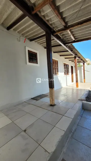 Foto 2 de Casa com 2 quartos à venda, 120m2 em Dom Antônio Reis, Santa Maria - RS