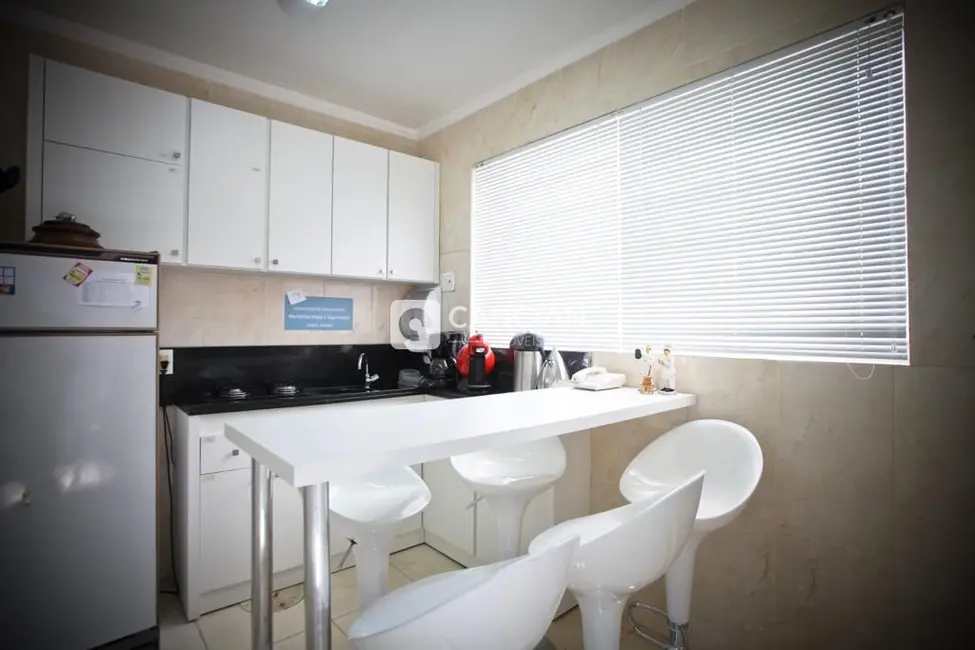 Foto 7 de Loja com 5 quartos à venda, 218m2 em Nossa Senhora de Lourdes, Santa Maria - RS