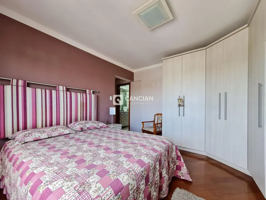 Foto 9 de Apartamento com 3 quartos à venda, 106m2 em Centro, Santa Maria - RS