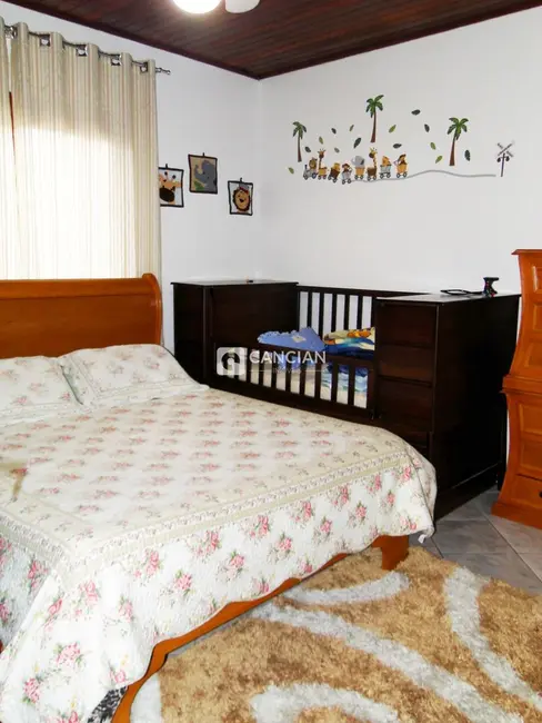 Foto 7 de Casa com 3 quartos à venda, 152m2 em Pinheiro Machado, Santa Maria - RS