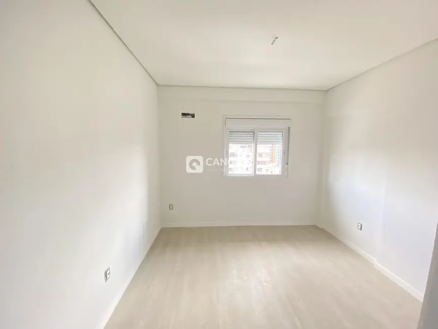 Foto 8 de Apartamento com 2 quartos à venda, 56m2 em Centro, Santa Maria - RS