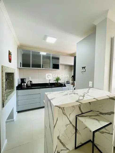 Foto 6 de Apartamento com 2 quartos à venda, 75m2 em Nossa Senhora das Dores, Santa Maria - RS