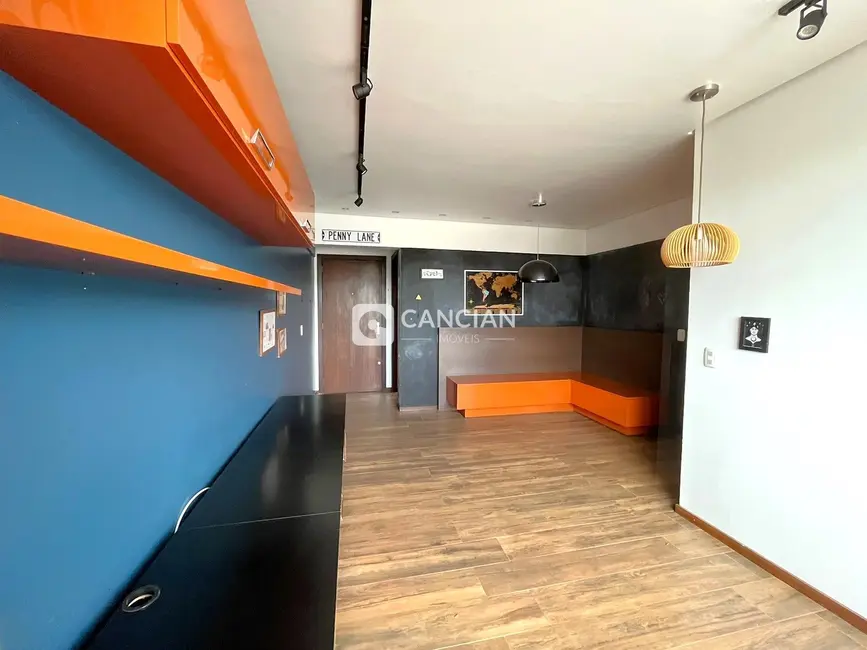 Foto 2 de Apartamento com 2 quartos à venda, 65m2 em Centro, Santa Maria - RS
