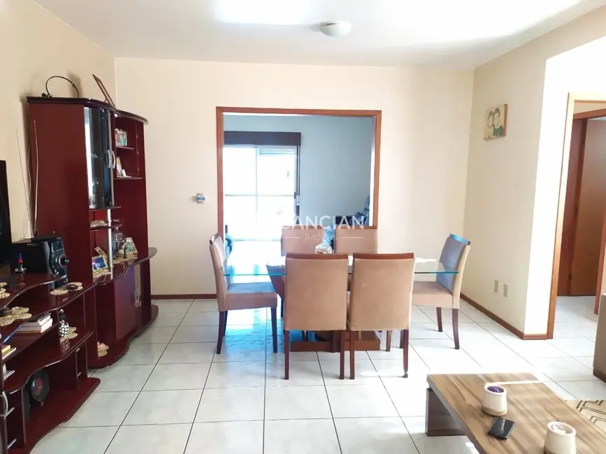 Foto 7 de Loja com 3 quartos à venda, 300m2 em Juscelino Kubitschek, Santa Maria - RS