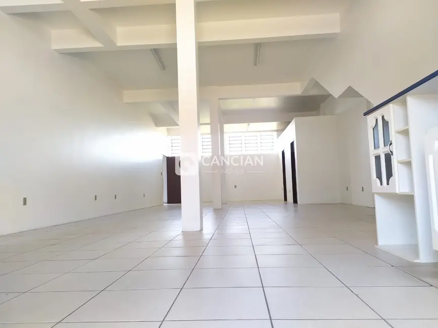 Foto 4 de Loja com 3 quartos à venda, 300m2 em Juscelino Kubitschek, Santa Maria - RS