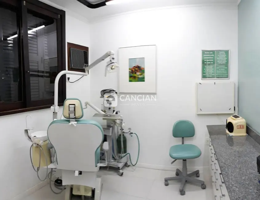 Foto 9 de Loja à venda, 625m2 em Nossa Senhora Medianeira, Santa Maria - RS