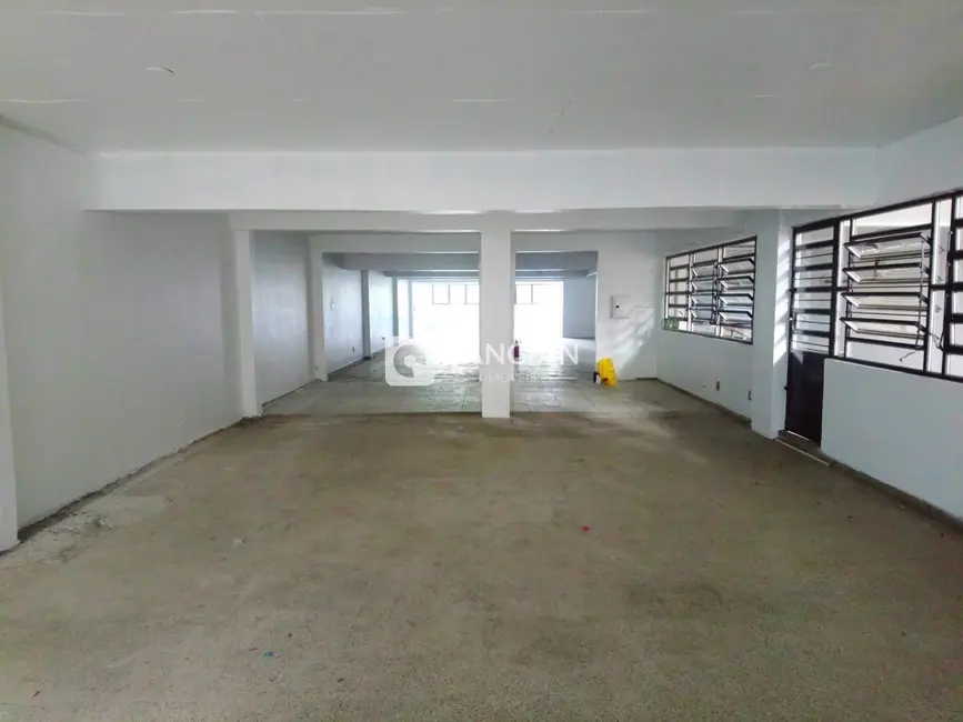 Foto 1 de Loja para alugar, 240m2 em Centro, Santa Maria - RS