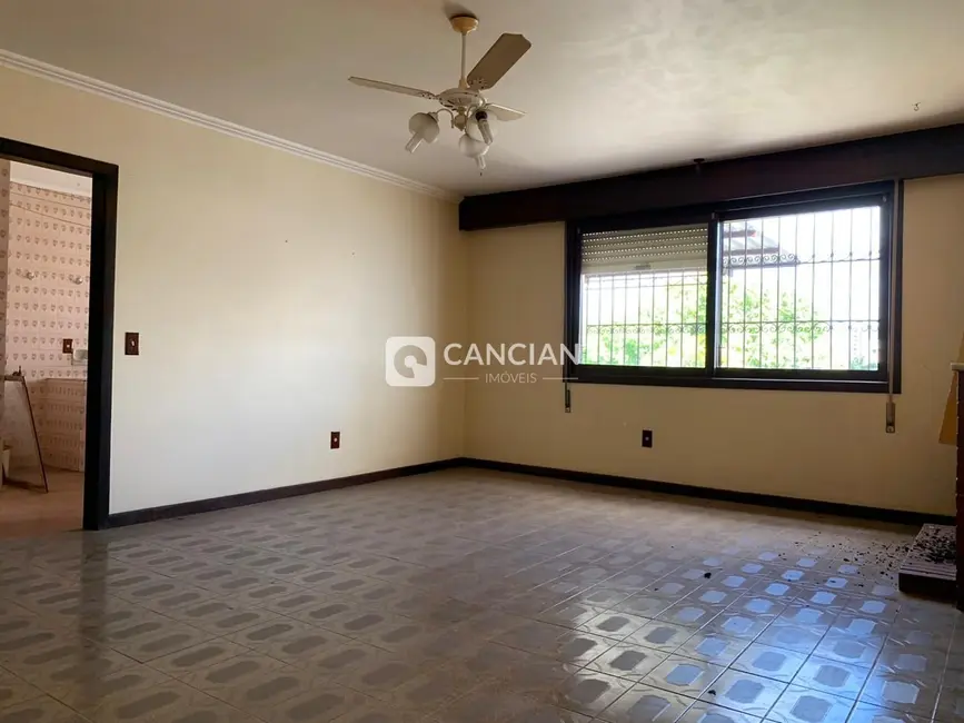 Foto 5 de Loja com 4 quartos à venda, 244m2 em Nossa Senhora Medianeira, Santa Maria - RS