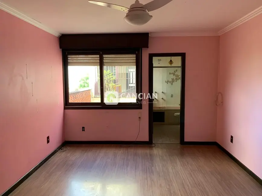 Foto 6 de Loja com 4 quartos à venda, 244m2 em Nossa Senhora Medianeira, Santa Maria - RS