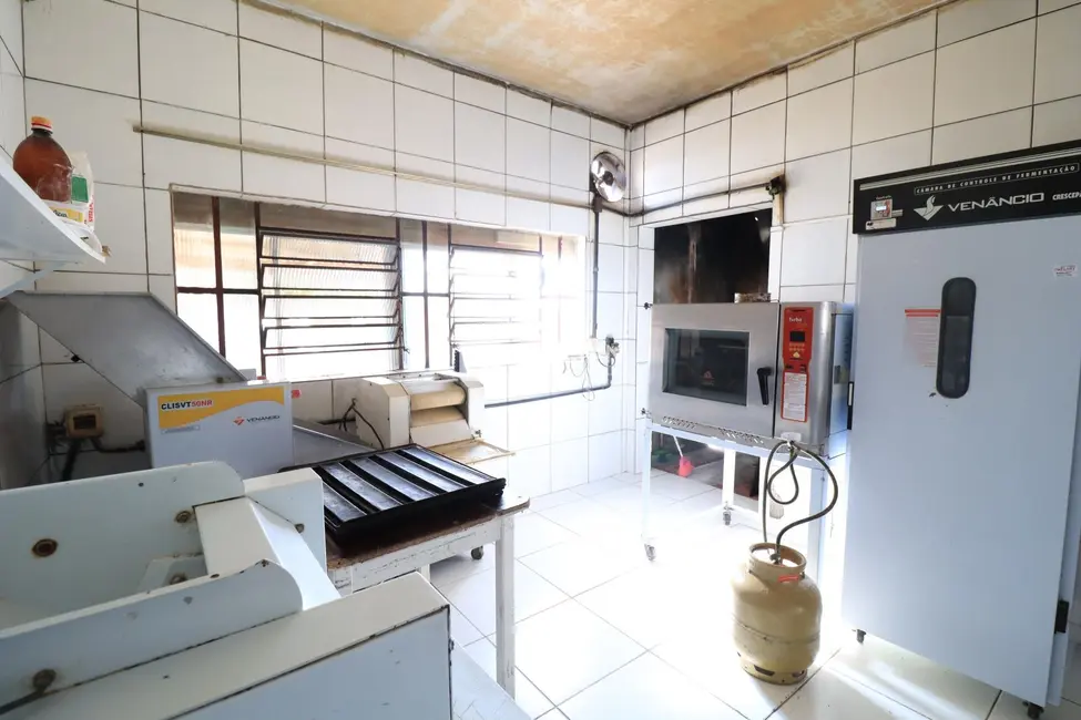 Loja com 3 quartos para alugar, 72m2 em Urlândia, Santa Maria - RS - imagem 7 Foto 7 de Loja com 3 quartos para alugar, 72m2 em Urlândia, Santa Maria - RS