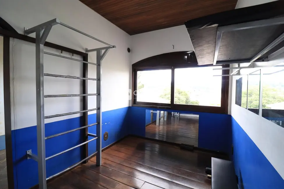 Foto 9 de Loja com 6 quartos para alugar, 458m2 em Nossa Senhora de Lourdes, Santa Maria - RS