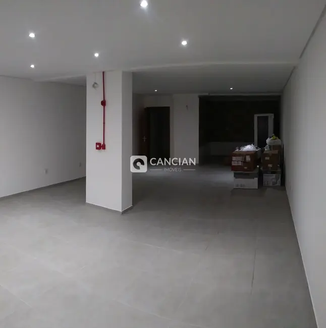 Foto 3 de Loja com 1 quarto para alugar, 73m2 em Nossa Senhora de Fátima, Santa Maria - RS