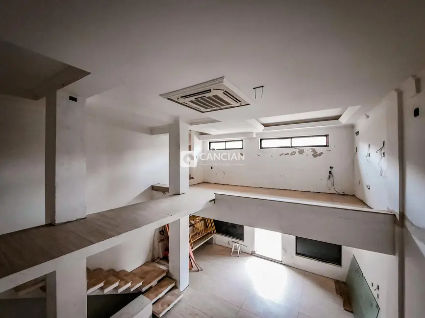 Foto 3 de Loja com 1 quarto à venda, 125m2 em Centro, Santa Maria - RS