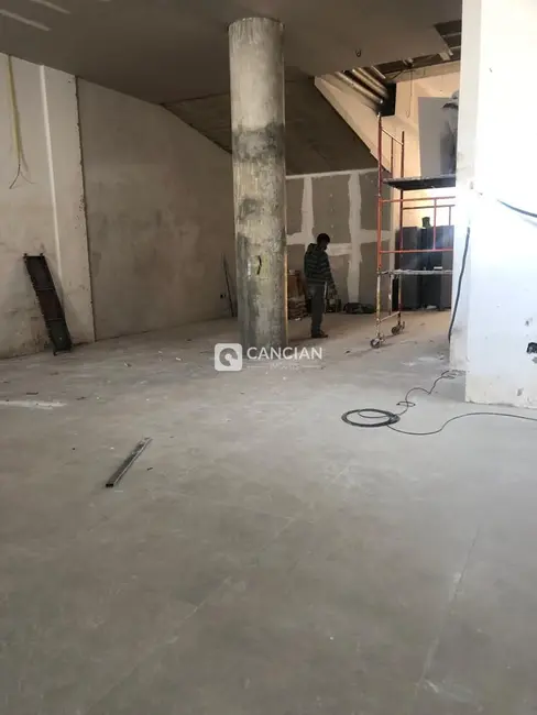 Foto 5 de Loja com 1 quarto para alugar, 280m2 em Nossa Senhora de Fátima, Santa Maria - RS