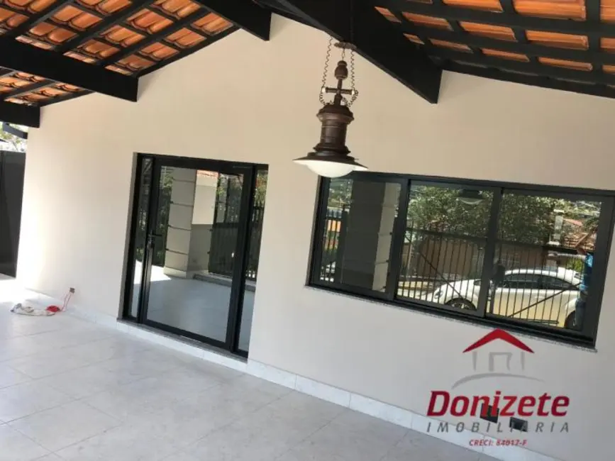 Foto 9 de Casa com 3 quartos à venda, 296m2 em Vila São Francisco de Assis, Cotia - SP