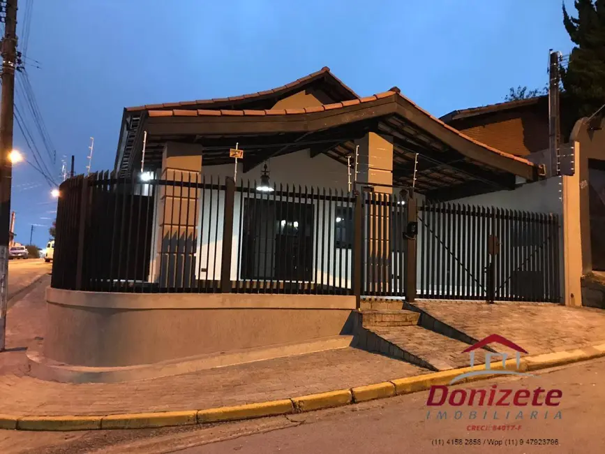 Foto 1 de Casa com 3 quartos à venda, 296m2 em Vila São Francisco de Assis, Cotia - SP