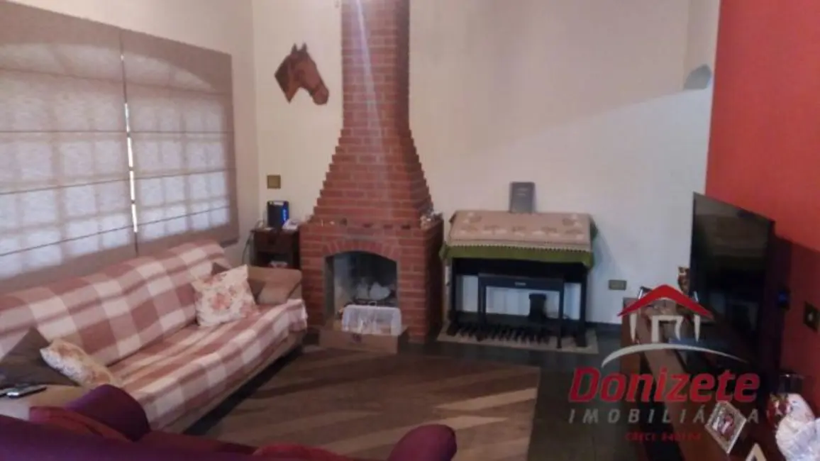 Chácara com 3 quartos à venda, 2600m2 em Vargem Grande Paulista - SP - imagem 4 Foto 4 de Chácara com 3 quartos à venda, 2600m2 em Vargem Grande Paulista - SP