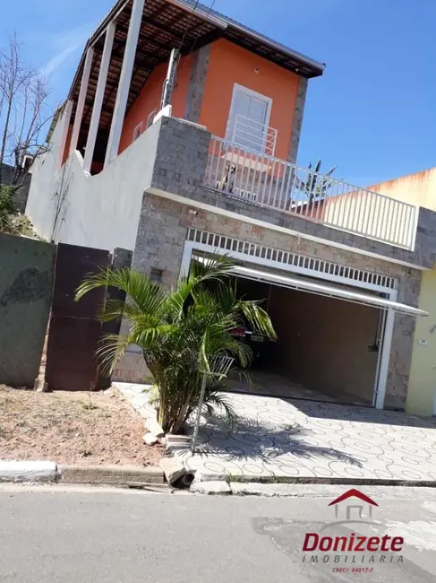 Foto 2 de Casa com 2 quartos à venda, 235m2 em Cotia - SP