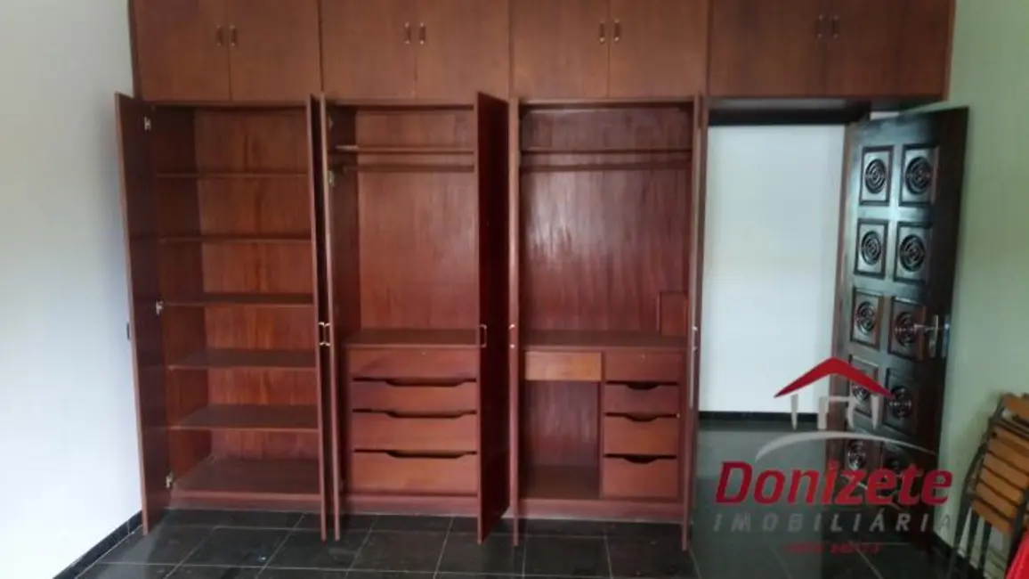 Foto 8 de Casa com 4 quartos à venda, 2500m2 em Vargem Grande Paulista - SP