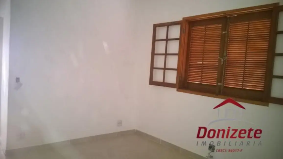 Casa com 3 quartos à venda em Vargem Grande Paulista - SP - imagem 3 Foto 3 de Casa com 3 quartos à venda em Vargem Grande Paulista - SP