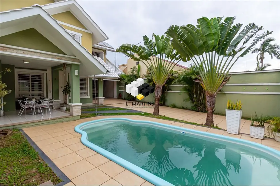 Foto 2 de Casa com 3 quartos à venda, 240m2 em Centro, Canoas - RS