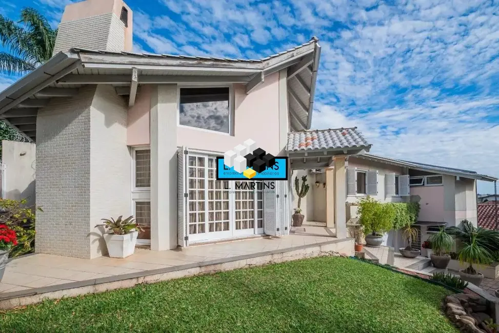 Foto 1 de Casa com 3 quartos à venda, 281m2 em Boa Vista, Novo Hamburgo - RS