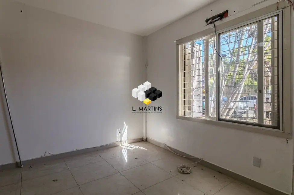 Foto 2 de Apartamento com 3 quartos à venda, 110m2 em Floresta, Porto Alegre - RS