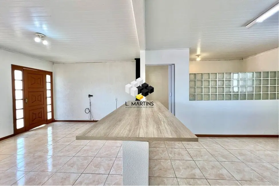 Casa com 5 quartos à venda, 292m2 em Igara, Canoas - RS - imagem 9 Foto 9 de Casa com 5 quartos à venda, 292m2 em Igara, Canoas - RS