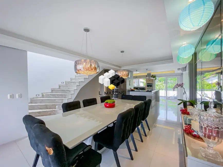 Foto 5 de Casa com 4 quartos à venda, 352m2 em Chácara das Pedras, Porto Alegre - RS