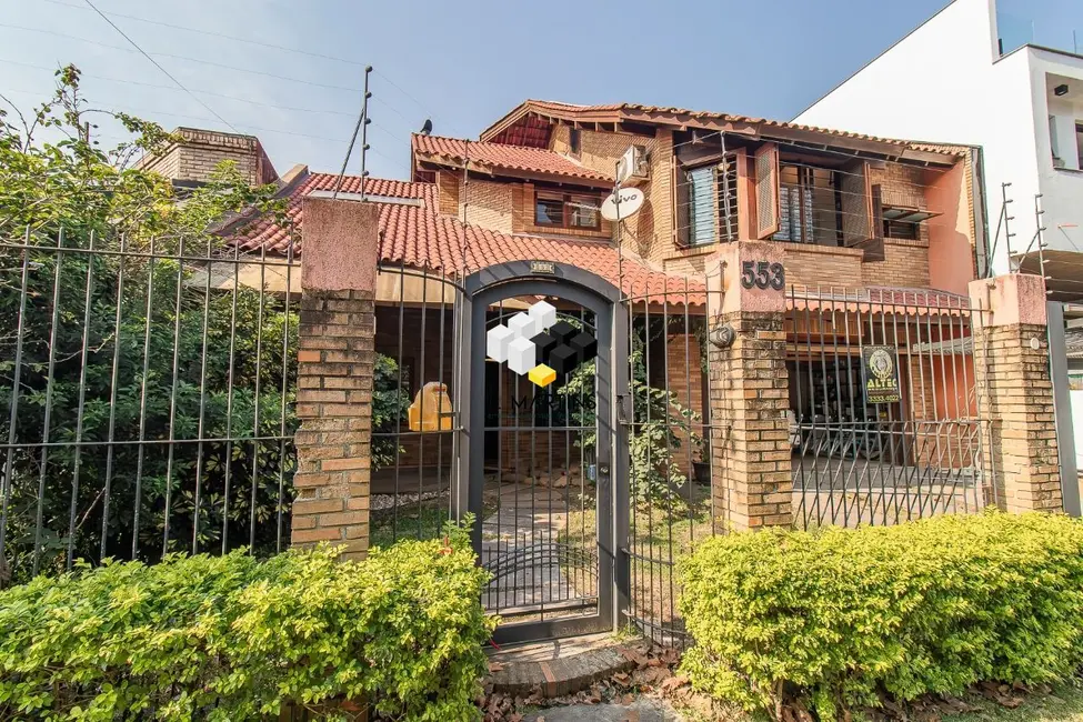 Foto 1 de Casa com 4 quartos à venda, 375m2 em Vila Jardim, Porto Alegre - RS