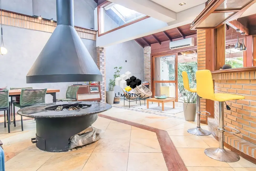 Foto 9 de Casa com 4 quartos à venda, 375m2 em Vila Jardim, Porto Alegre - RS