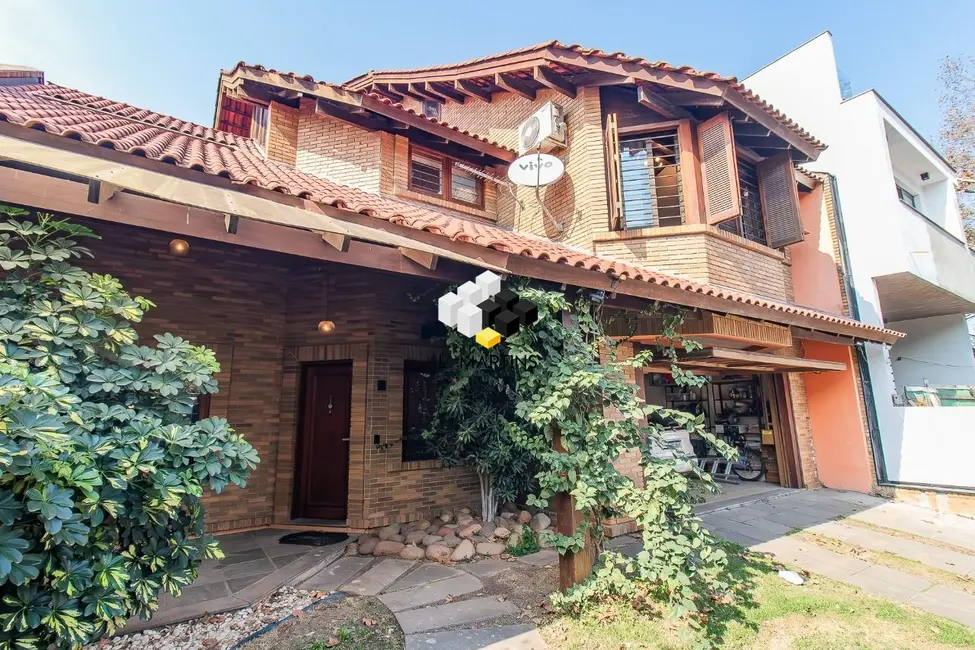 Foto 2 de Casa com 4 quartos à venda, 375m2 em Vila Jardim, Porto Alegre - RS