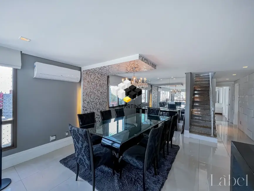 Foto 2 de Cobertura com 2 quartos à venda, 209m2 em Bela Vista, Porto Alegre - RS