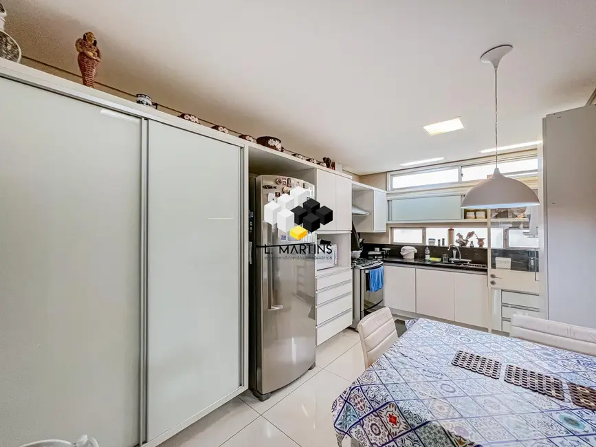 Apartamento com 3 quartos à venda, 124m2 em Auxiliadora, Porto Alegre - RS - imagem 9 Foto 9 de Apartamento com 3 quartos à venda, 124m2 em Auxiliadora, Porto Alegre - RS