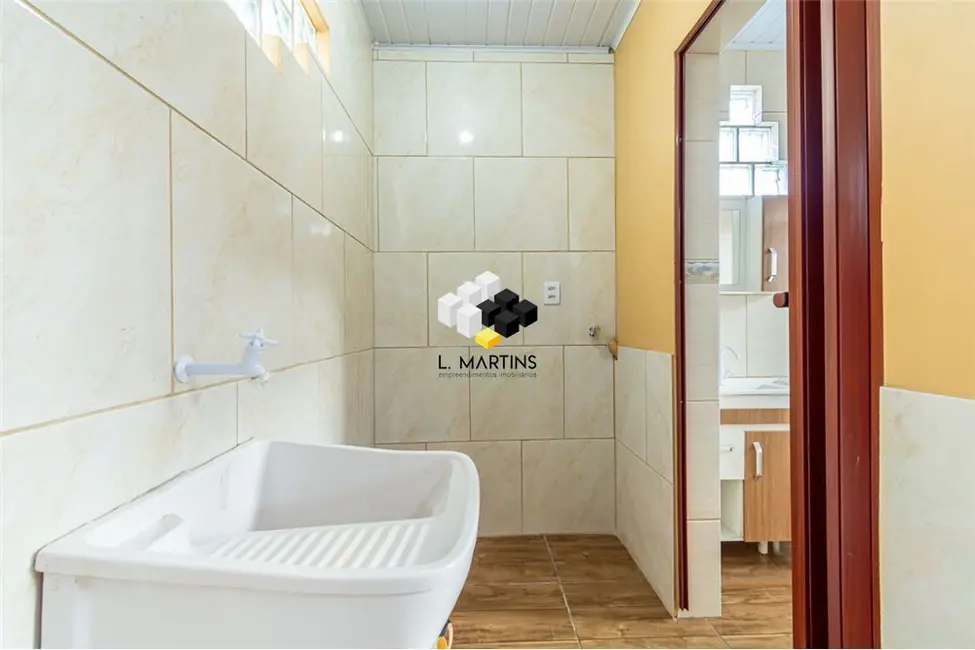 Casa com 2 quartos à venda, 50m2 em São José, Canoas - RS - imagem 3 Foto 3 de Casa com 2 quartos à venda, 50m2 em São José, Canoas - RS