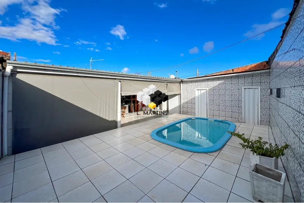 Casa com 2 quartos à venda, 82m2 em Guajuviras, Canoas - RS - imagem 6 Foto 6 de Casa com 2 quartos à venda, 82m2 em Guajuviras, Canoas - RS