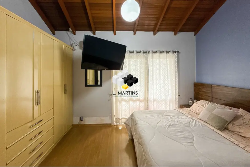 Casa com 2 quartos à venda, 98m2 em Niterói, Canoas - RS - imagem 9 Foto 9 de Casa com 2 quartos à venda, 98m2 em Niterói, Canoas - RS