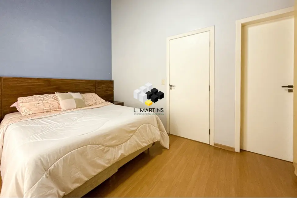 Casa com 2 quartos à venda, 98m2 em Niterói, Canoas - RS - imagem 4 Foto 4 de Casa com 2 quartos à venda, 98m2 em Niterói, Canoas - RS