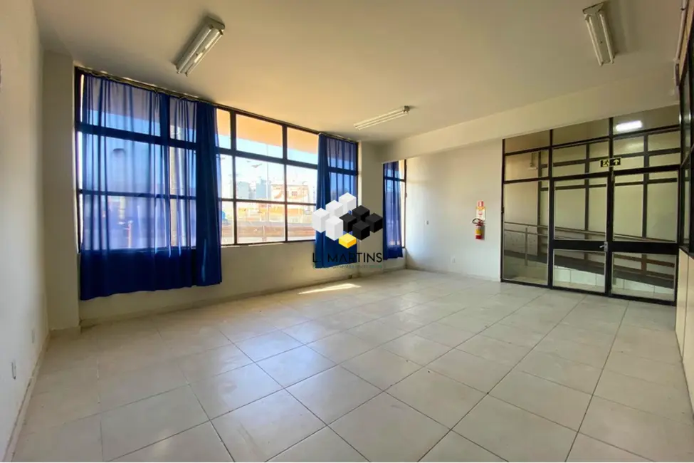 Foto 1 de Sala Comercial à venda, 77m2 em Centro, Canoas - RS
