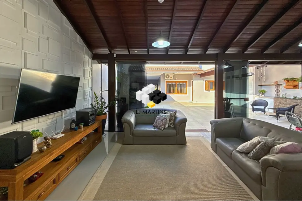 Foto 3 de Casa com 4 quartos à venda, 328m2 em São José, Canoas - RS