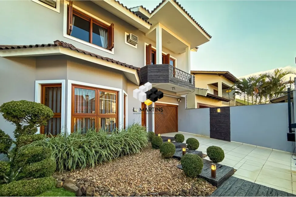 Foto 1 de Casa com 4 quartos à venda, 328m2 em São José, Canoas - RS