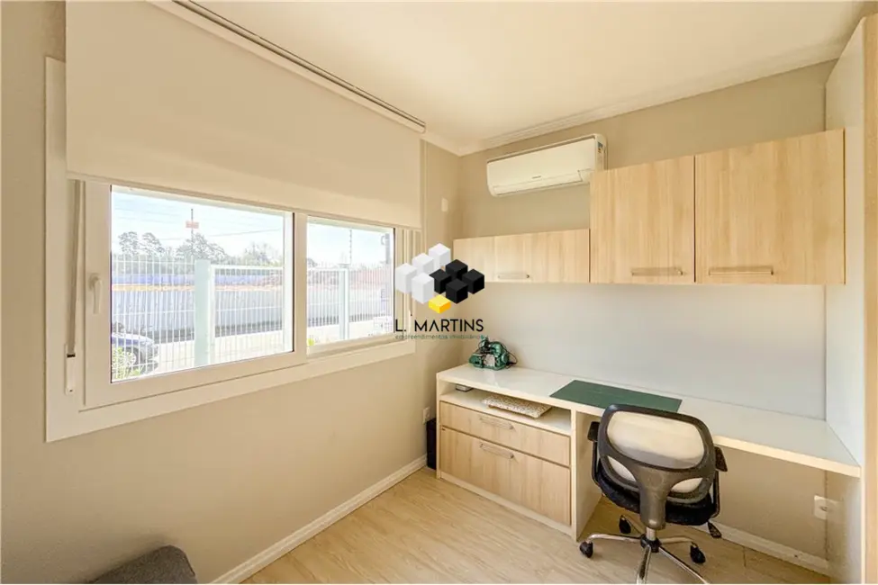 Casa com 3 quartos à venda, 184m2 em Estância Velha, Canoas - RS - imagem 6 Foto 6 de Casa com 3 quartos à venda, 184m2 em Estância Velha, Canoas - RS