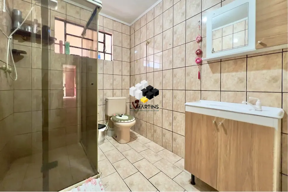 Casa com 3 quartos à venda, 170m2 em Igara, Canoas - RS - imagem 8 Foto 8 de Casa com 3 quartos à venda, 170m2 em Igara, Canoas - RS